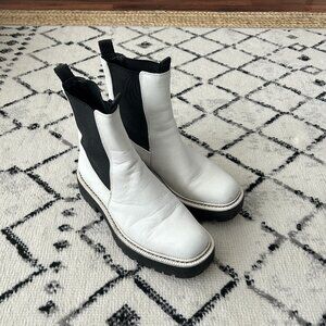 Sam Edelman Laguna Chelsea Lug Sole Boot